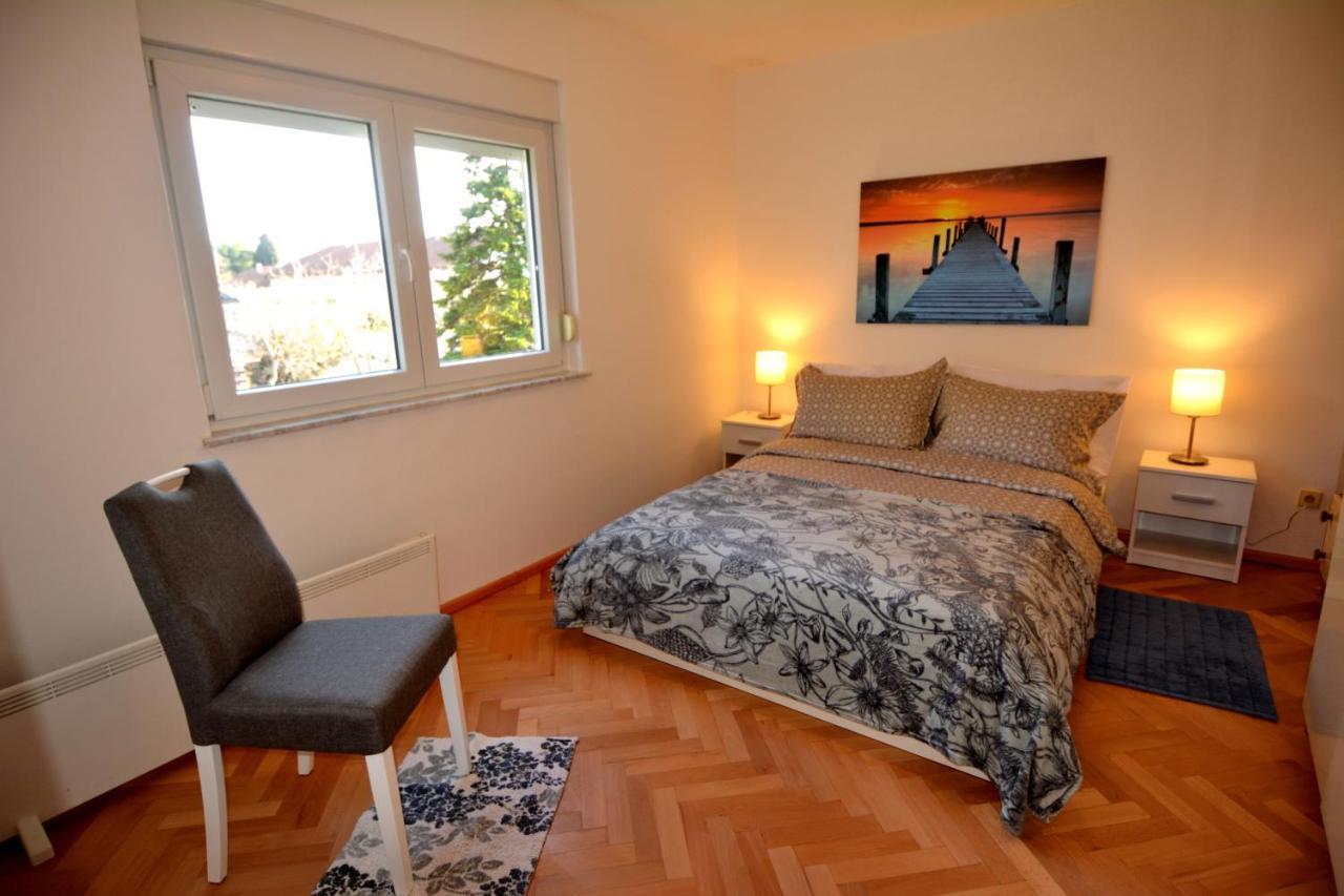 Apartman Monte Rizzi Apartment Pula Exterior foto